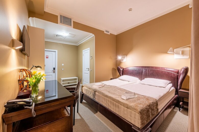 T-hotel