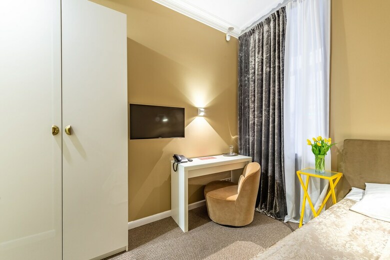 T-hotel