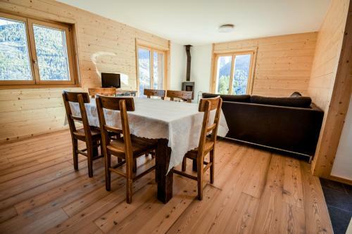 Chalet Le Cerf - Newly Build - Wow Views!