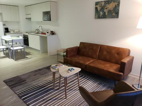The Flat Apartments & Suites