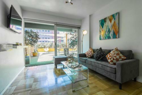 Apartamento The Lounge - 3br W/ Terrace, Wifi, Shopping