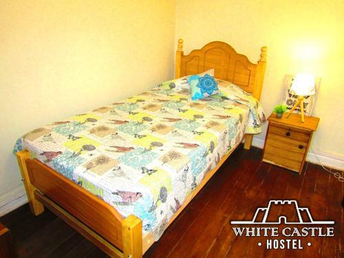 Hostal White Castle Hostel