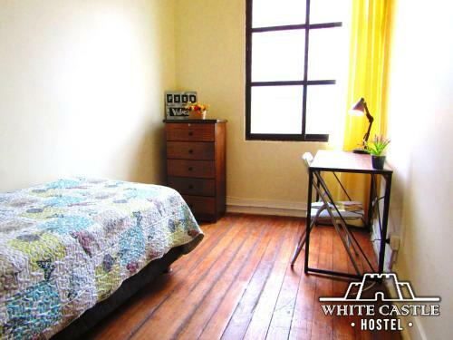 Hostal White Castle Hostel