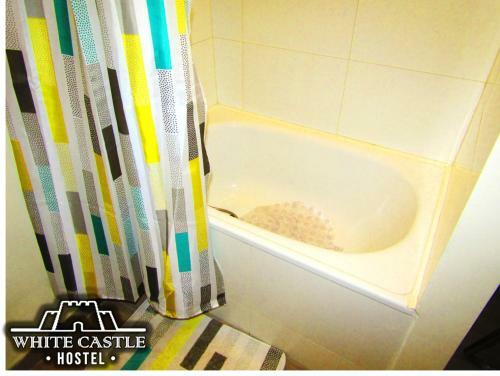 Hostal White Castle Hostel