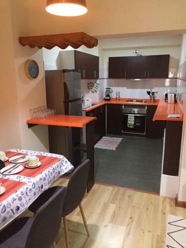 Apartamento Departamento Completo 41 Mts2 - Centro Tom� - 5 Personas Max