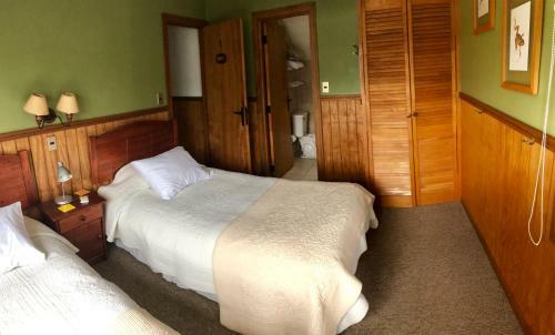Chucao Lodge Lago Yelcho