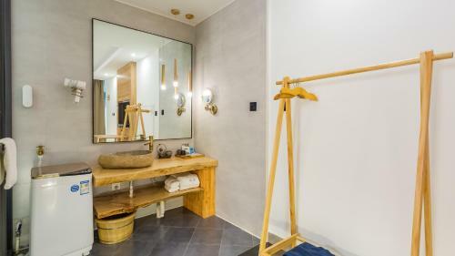 Floral Hotel Xianju Chanting Great Wall Branch