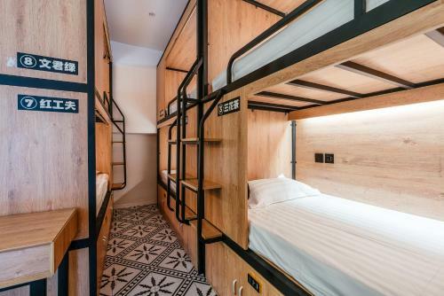 Poshpacker�chengdu Local Tea Hostel