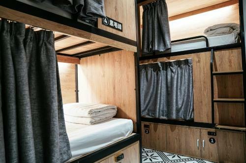 Poshpacker�chengdu Local Tea Hostel