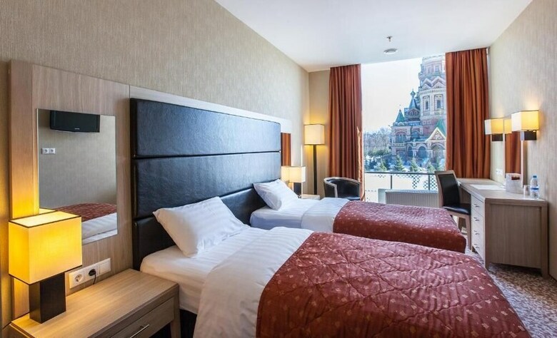 New Peterhof Hotel