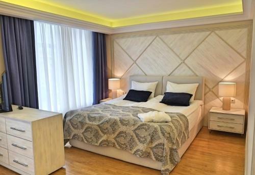 Tavricheskaya Hotel
