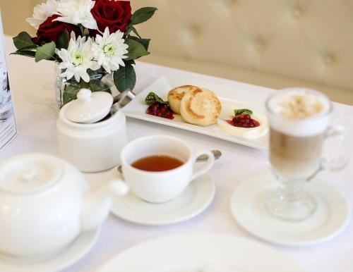 Tavricheskaya Hotel