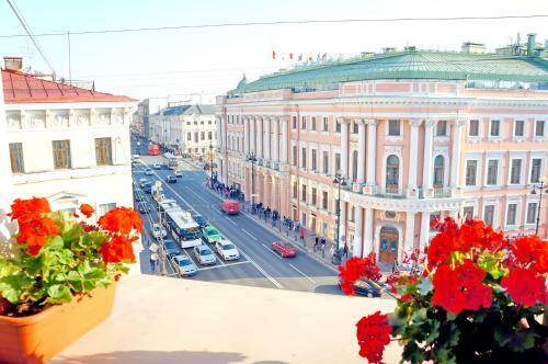 The Sky At Nevsky Mini-hotel