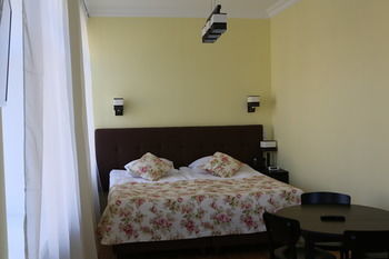 Roses Hotel