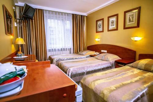 Galakt Hotel