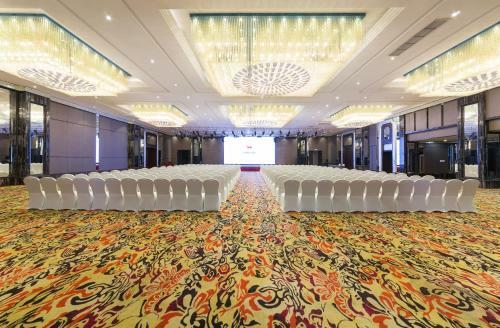 Cheng Du Da Ding Century Plaza Hotel