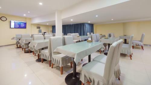 Vyluk Hotel Chongqing Jiefangbei Center Branch