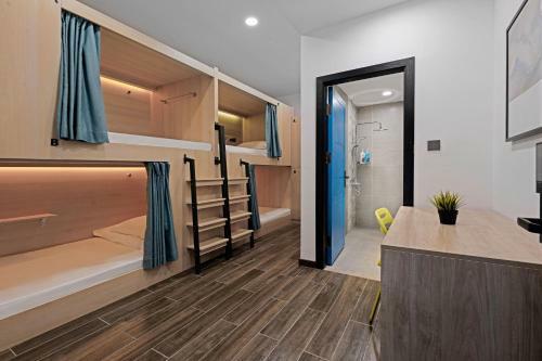 Zou Qu Ye Travel Hotel