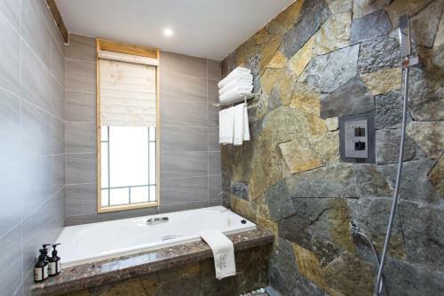 Lijiang Zen Garden Hotel