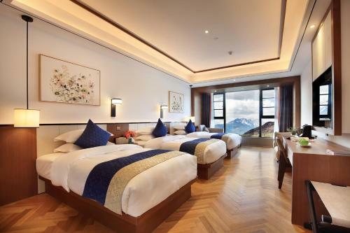 Lijiang Puyuan Jingshe Hotel