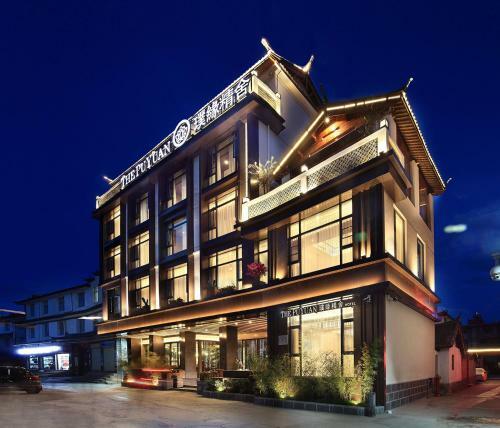 Lijiang Puyuan Jingshe Hotel