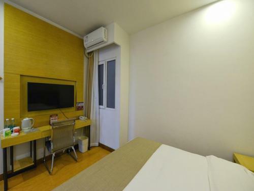 Greentree Inn Dalian Dalian North Railway Station Express Hotel