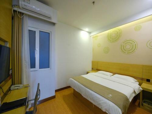 Greentree Inn Dalian Dalian North Railway Station Express Hotel
