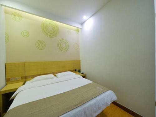 Greentree Inn Dalian Dalian North Railway Station Express Hotel