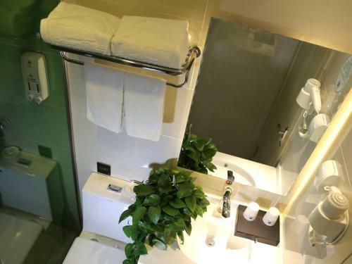 Greentree Inn Dalian Dalian North Railway Station Express Hotel