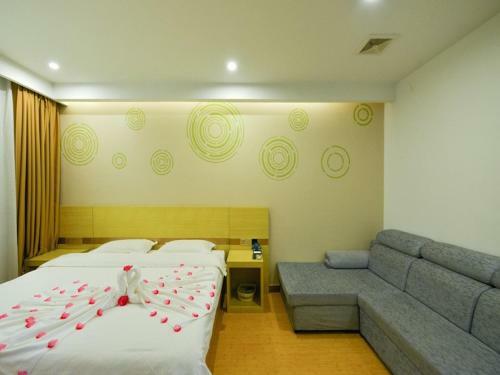 Greentree Inn Dalian Dalian North Railway Station Express Hotel