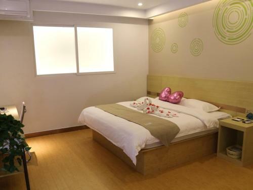 Greentree Inn Dalian Dalian North Railway Station Express Hotel