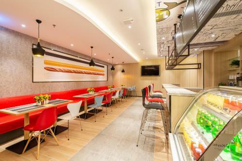 Hotel Ibis Dalian Xinghai Park