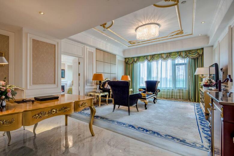 Yungang Jianguo Hotel