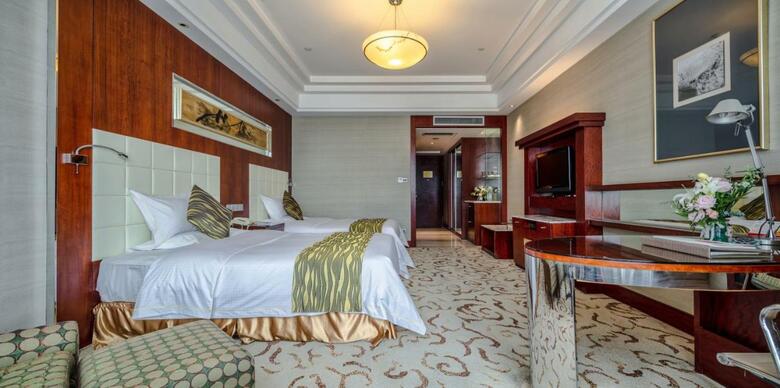 Yungang Jianguo Hotel