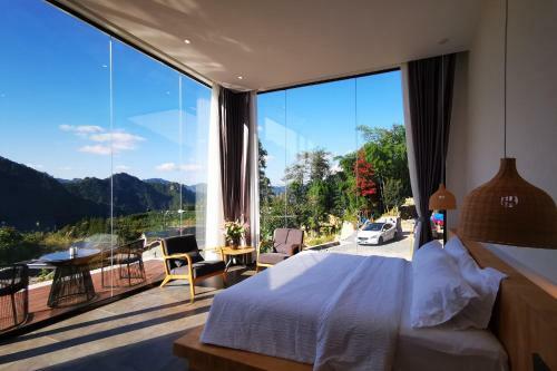 Hotel Z Plus Mountain Resort Inn