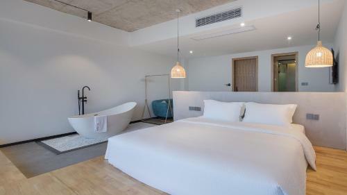 Hotel Z Plus Mountain Resort Inn