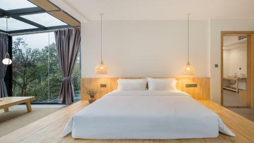 Hotel Z Plus Mountain Resort Inn