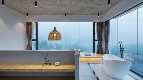 Hotel Z Plus Mountain Resort Inn