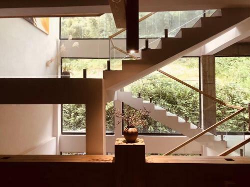 Hotel Z Plus Mountain Resort Inn