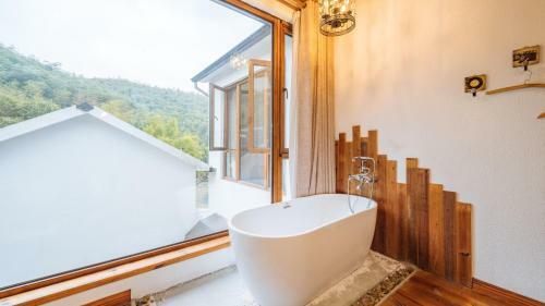 Floral Hotel Moyuan