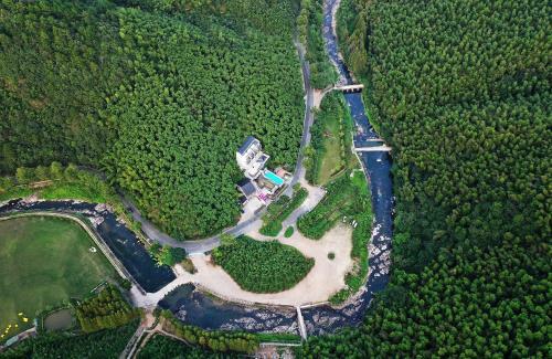 Hostal Yishe Xiaobai Guesthouse