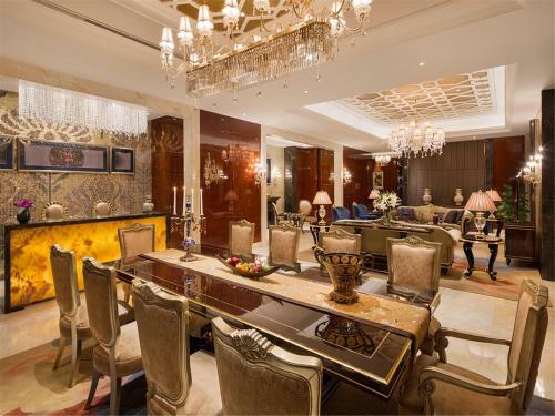 Hotel Wanda Realm Fushun