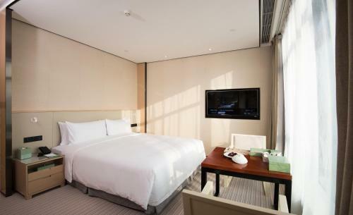 Virtuous World Hotel