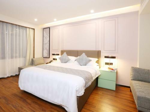Gme Ningbo Jiangbei District Hongtang Haide Square Hotel
