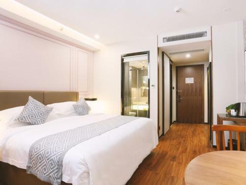 Gme Ningbo Jiangbei District Hongtang Haide Square Hotel