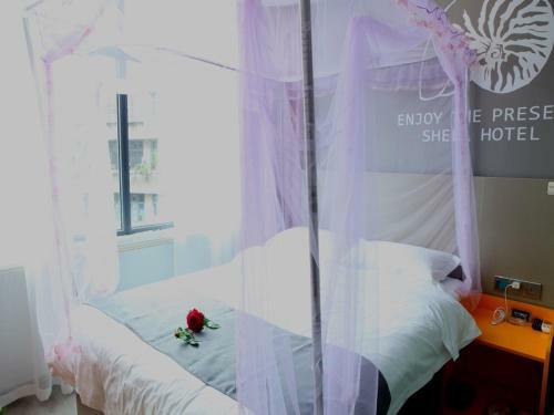 Shell Ganzhou Central Theme Hotel