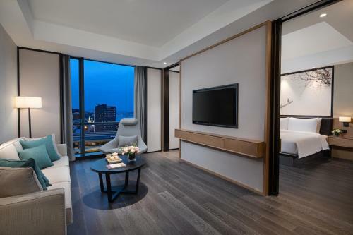 Yiho Hotel