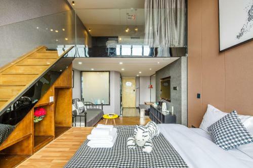 Lavendar Duplex Apartment