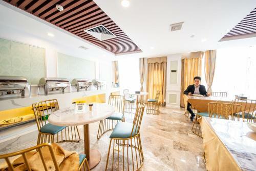 Zhongbo Art Hotel