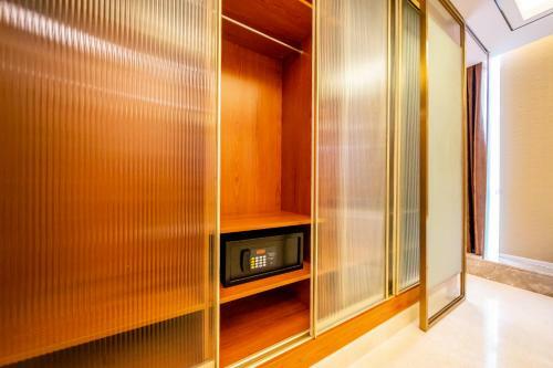 Zhongbo Art Hotel